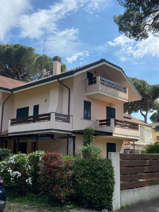 Residenza Verdi Milano Marittima Exterior foto